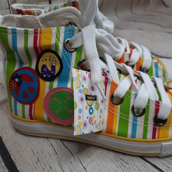 Colorful shoes, size 5.5 - Picture 3 of 8